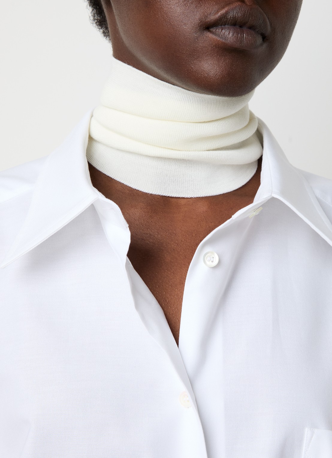 Maison Margiela Fijngebreide colsjaal van wol - voorkant 2 gebroken wit