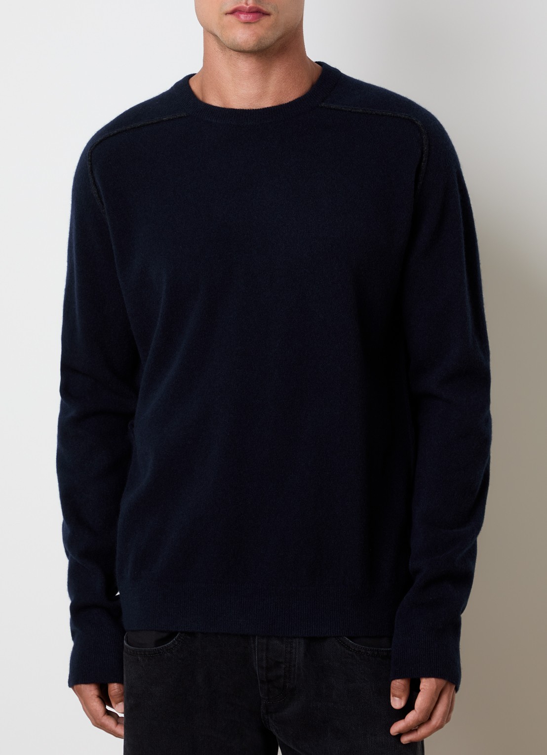 Maison Margiela Fijngebreide trui van wol met ronde hals - detail donkerblauw