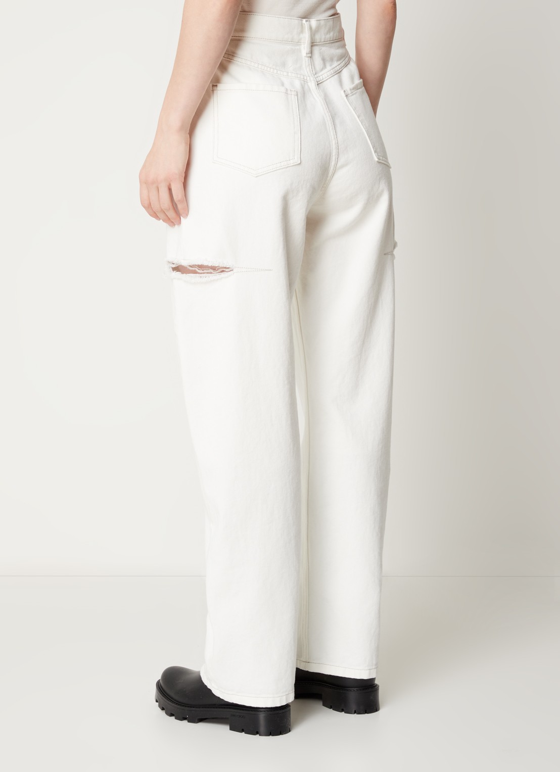 Maison Margiela High waist wide leg jeans met ripped details - achterkant 3 gebroken wit