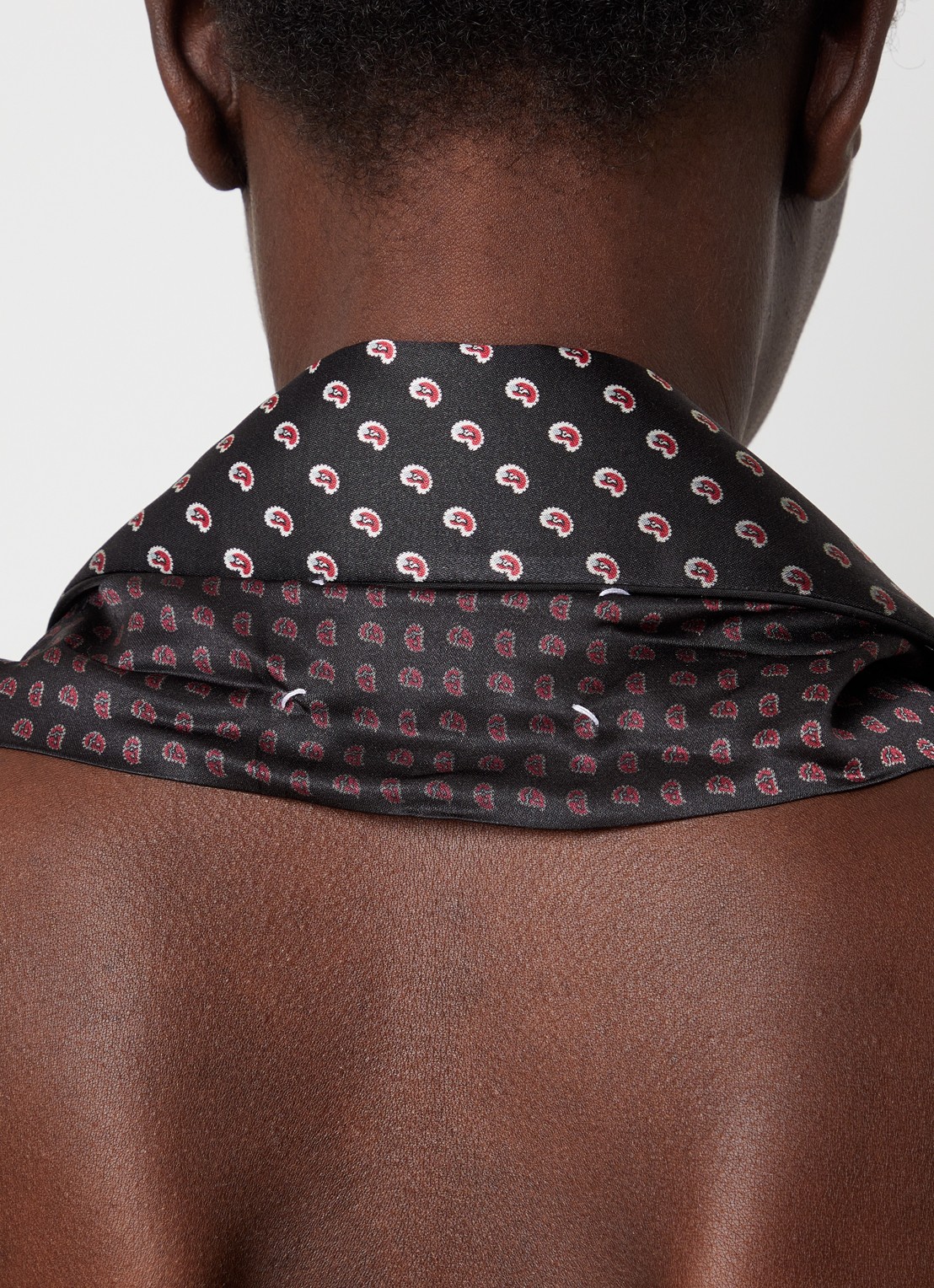 Maison Margiela Kraag met paisley dessin - detail 5 zwart