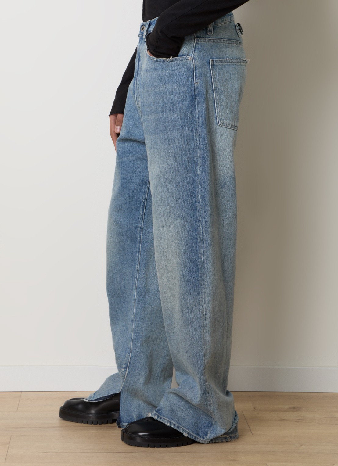 Maison Margiela Loose fit jeans met lichte wassing - detail 4 indigo