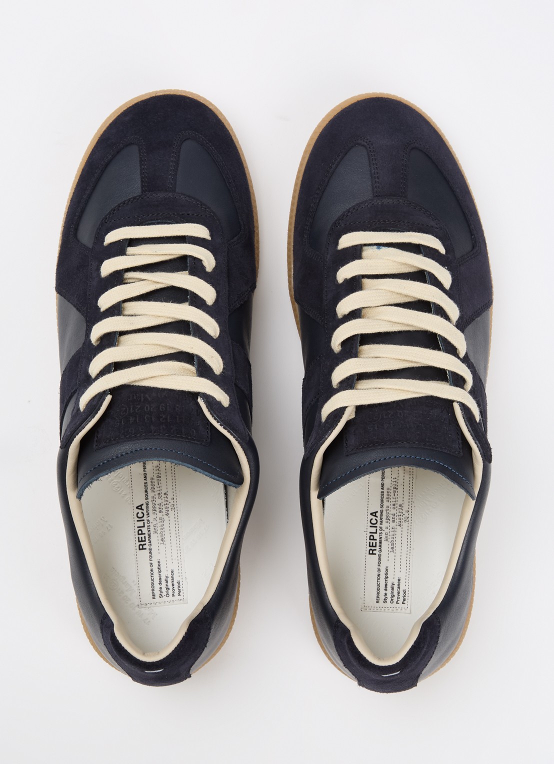 Maison Margiela Replica sneaker van kalfsleer met kalfssuède details - detail 2 donkerblauw