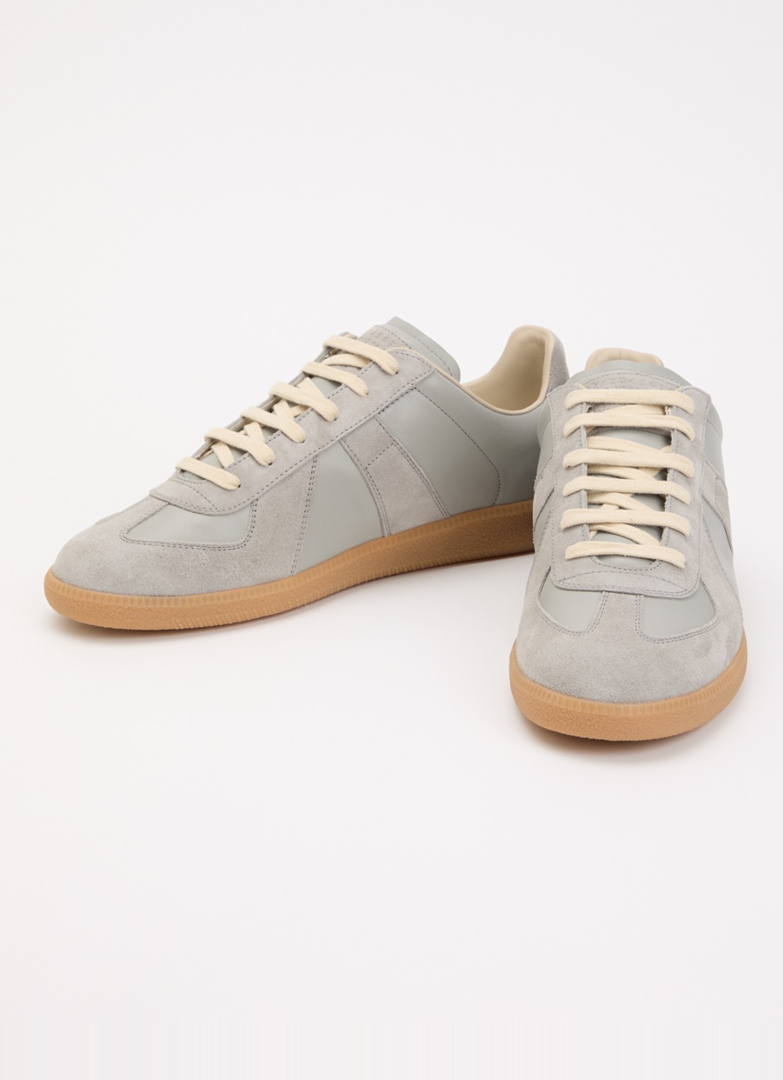 Maison Margiela Replica sneaker van kalfsleer met kalfssuède details - detail 2 grijs