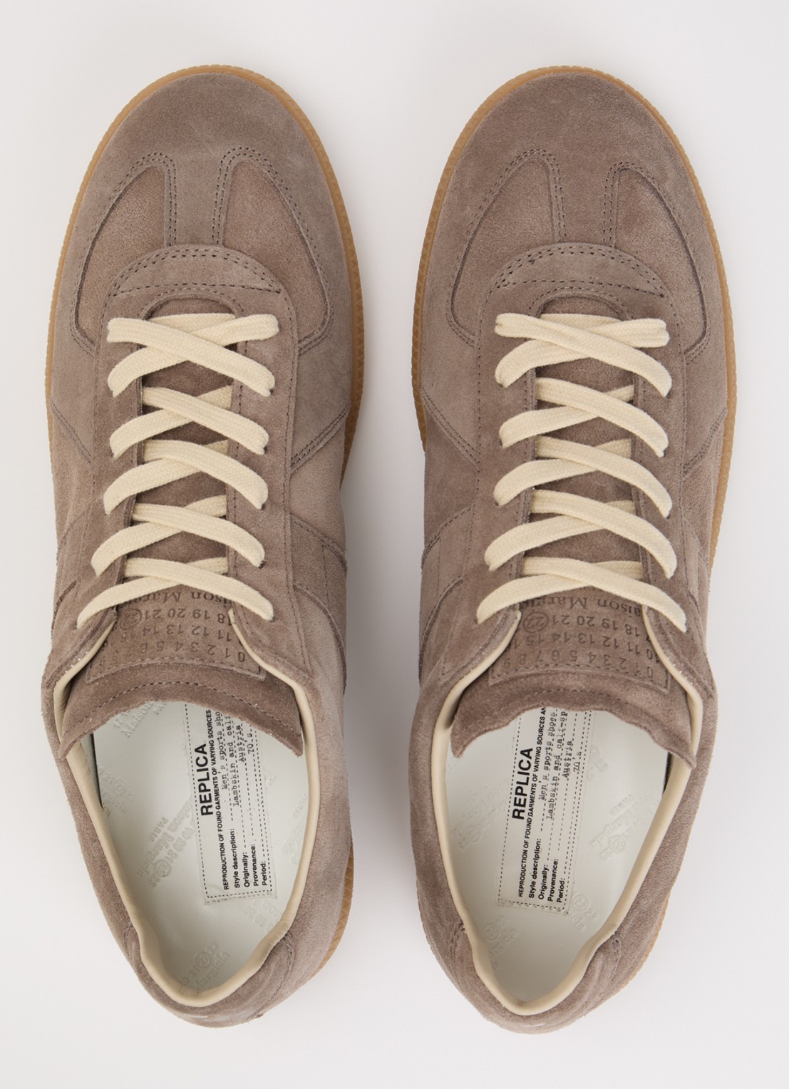 Maison Margiela Replica sneaker van kalfssuède - detail 3 taupe