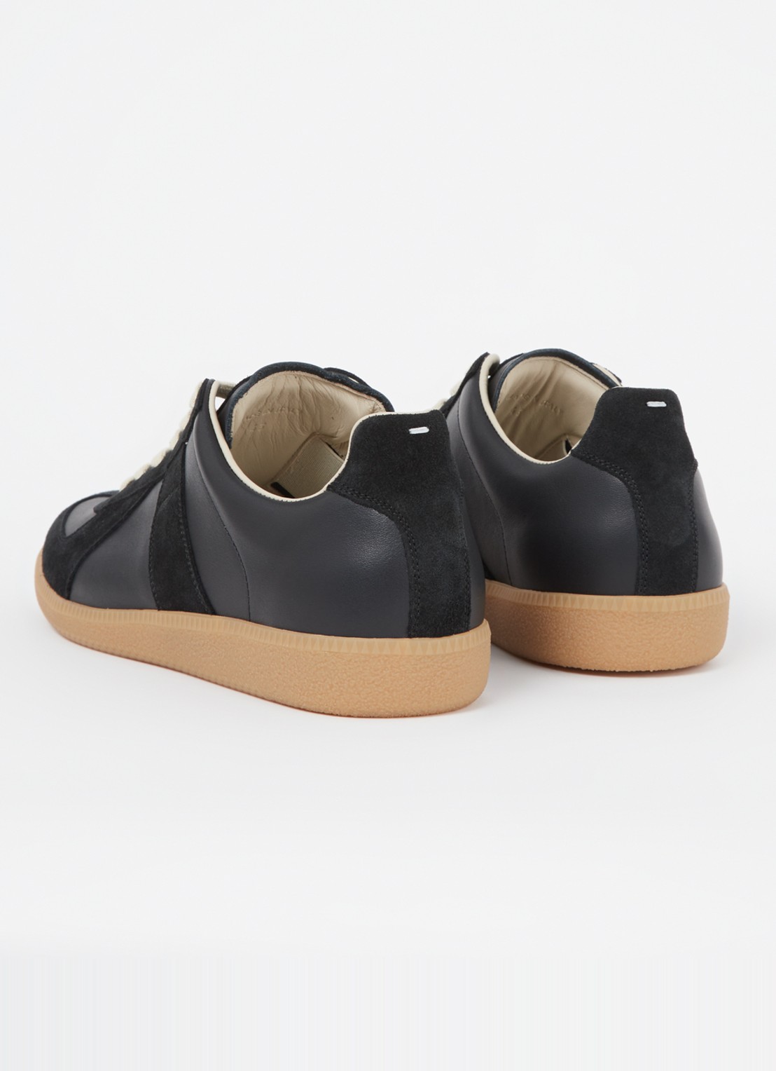 Maison Margiela Replica sneaker van lamsleer met kalfssuède details - achterkant 3 zwart