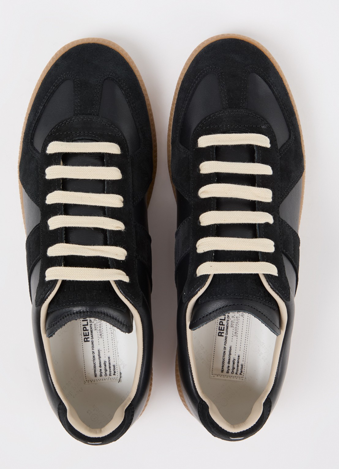 Maison Margiela Replica sneaker van lamsleer met kalfssuède details - detail 3 zwart