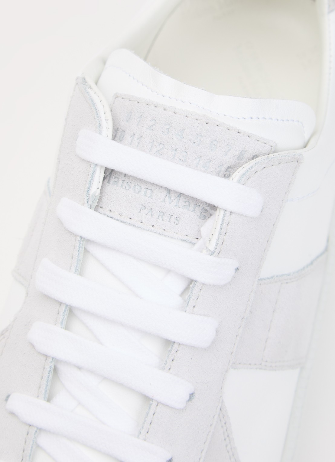 Maison Margiela Replica Wedge sneaker van kalfsleer met kalfssuède details - detail 5 gebroken wit