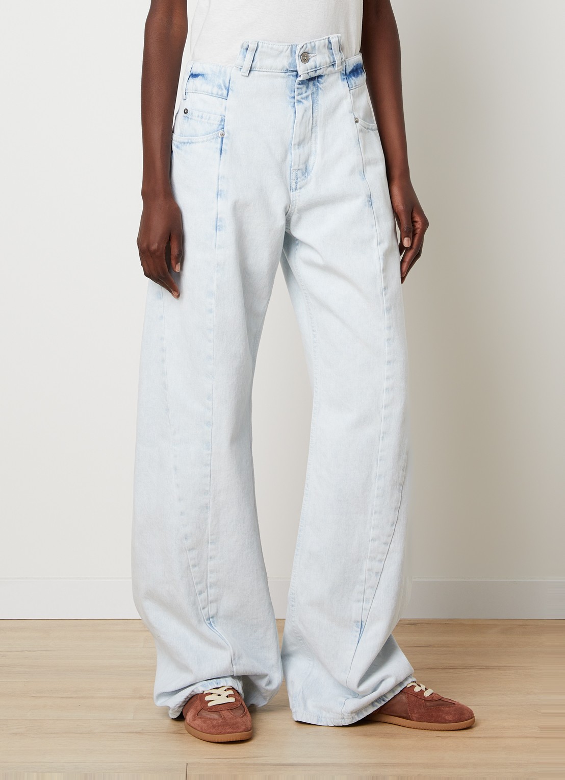 Maison Margiela Spliced high waist balloon jeans met lichte wassing - detail indigo