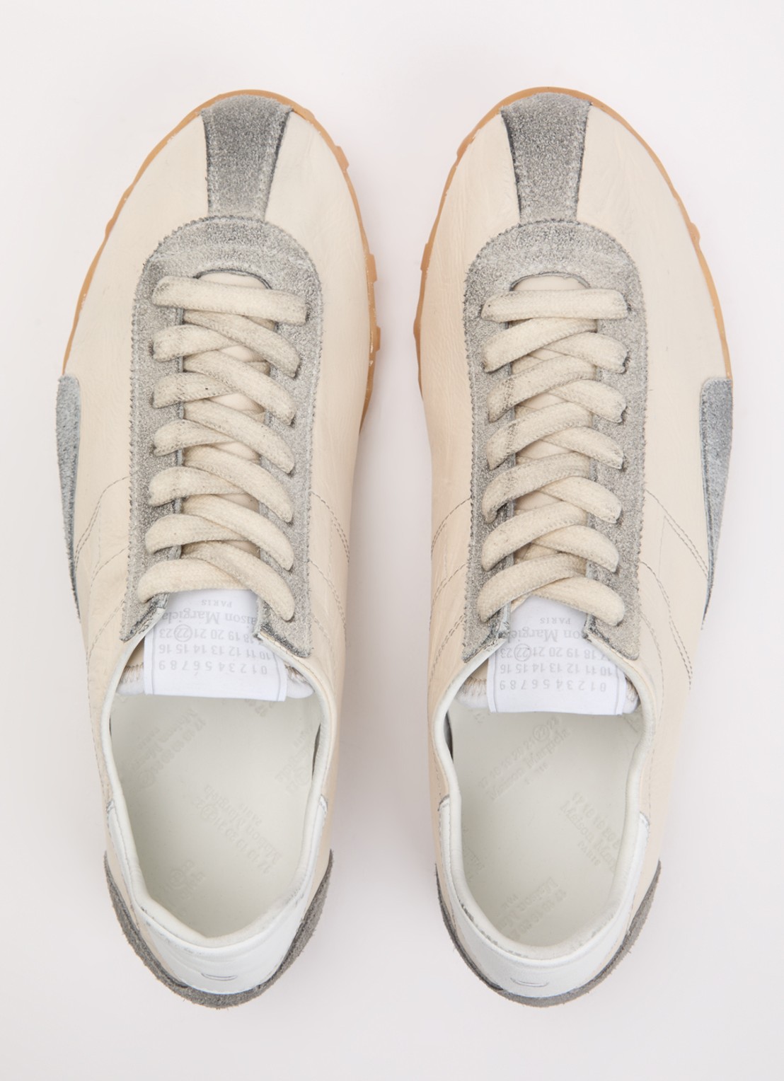 Maison Margiela Sprinters sneaker van kalfsleer met details van suède - detail 4 gebroken wit