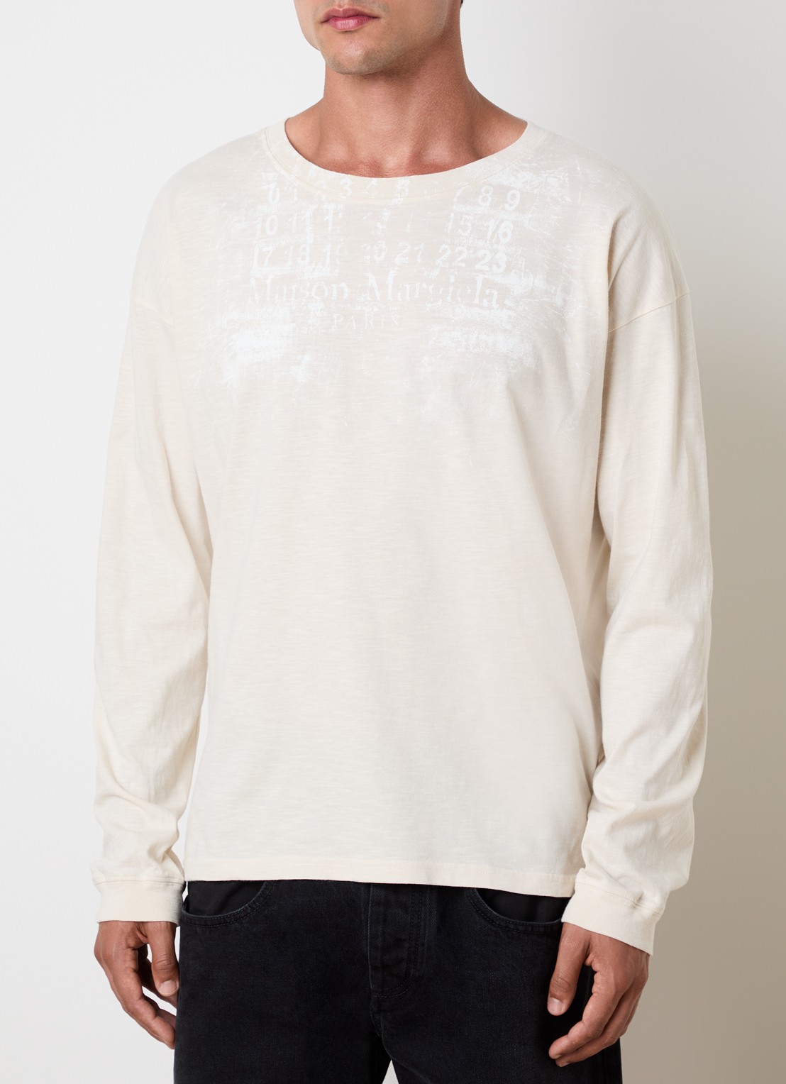 Maison Margiela T-shirt met logoprint - detail creme