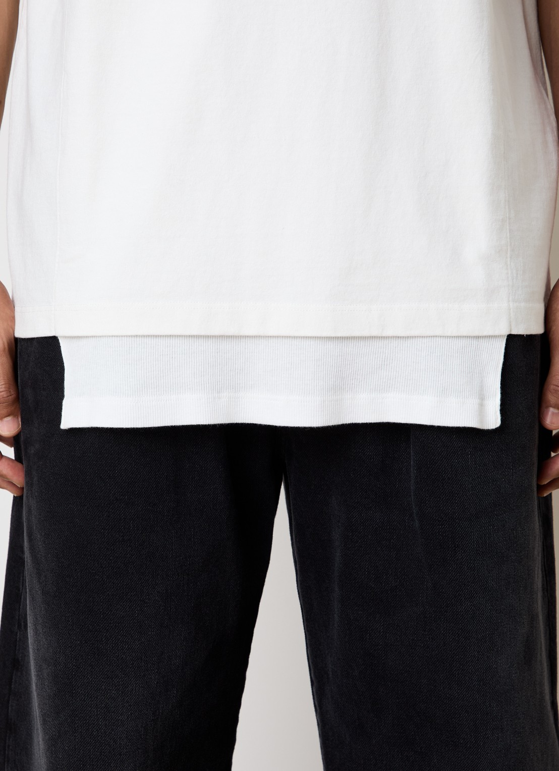 Maison Margiela T-shirt met ronde hals - detail 4 gebroken wit
