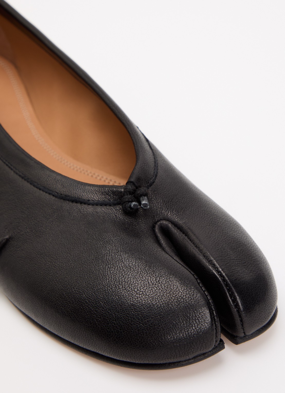 Maison Margiela Tabi ballerina van kalfsleer - detail 5 zwart