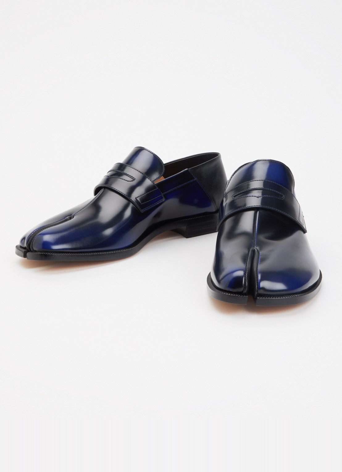 Maison Margiela Tabi loafer van kalfsleer - detail 3 donkerblauw