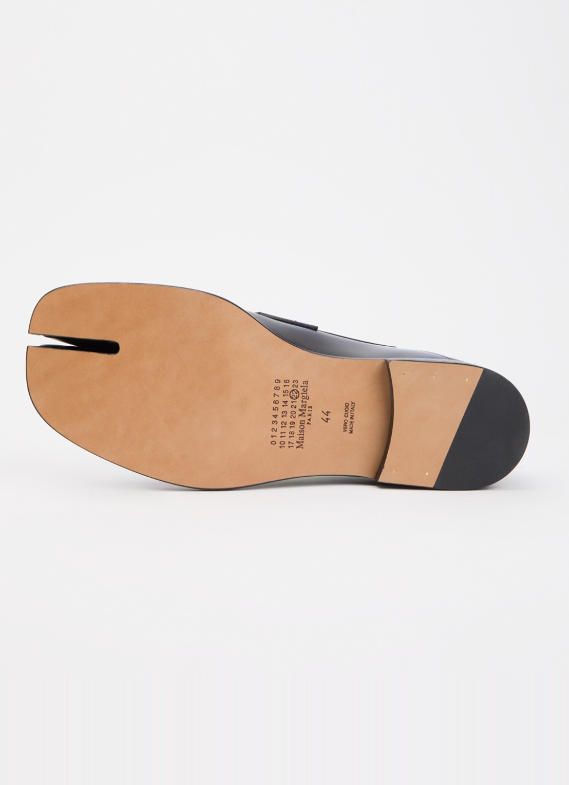 Maison Margiela Tabi loafer van kalfsleer - detail 5 donkerblauw