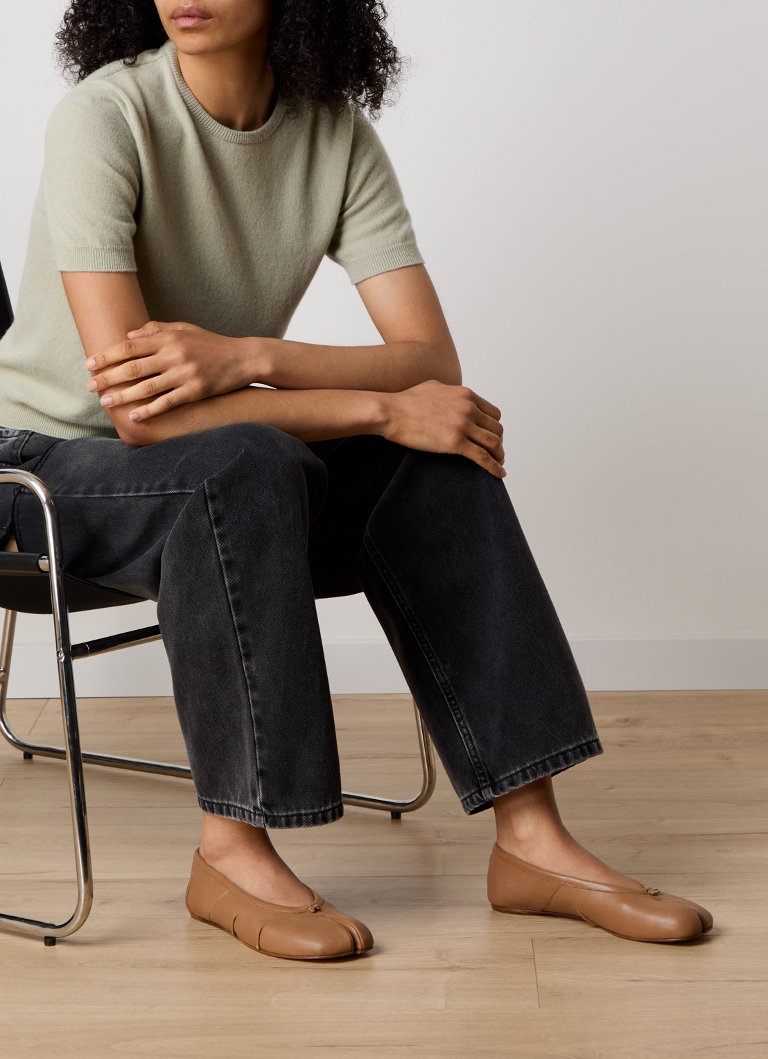 Maison Margiela Tabi New ballerina van lamsleer - voorkant 7 lichtbruin