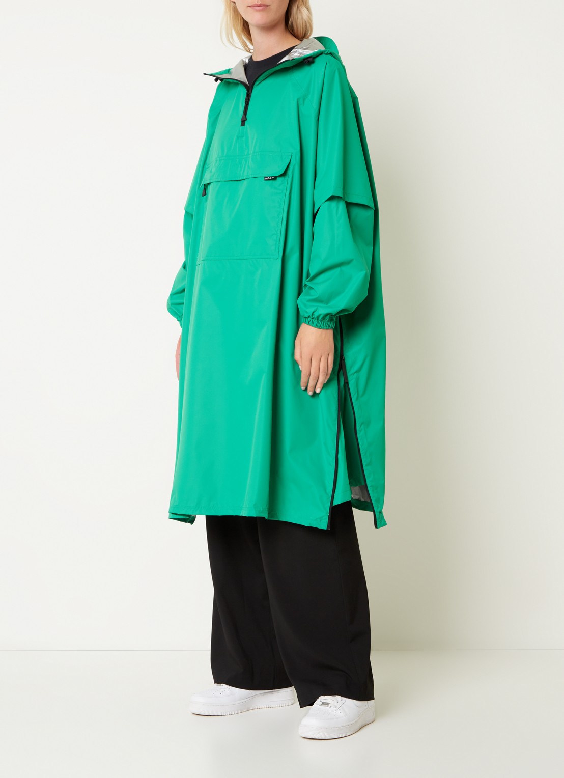 Maium Anorak regenjas met capuchon en ritszak - detail 2 groen