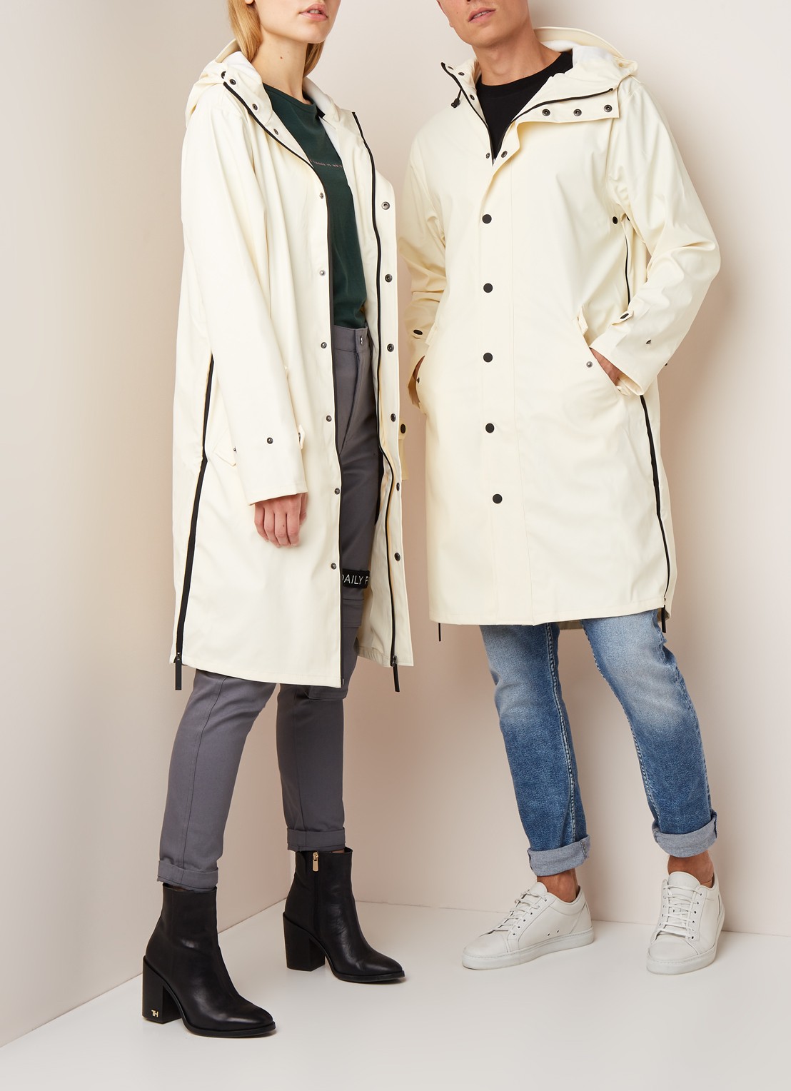 Maium Longline unisex regenjas met capuchon  - voorkant 2 gebroken wit
