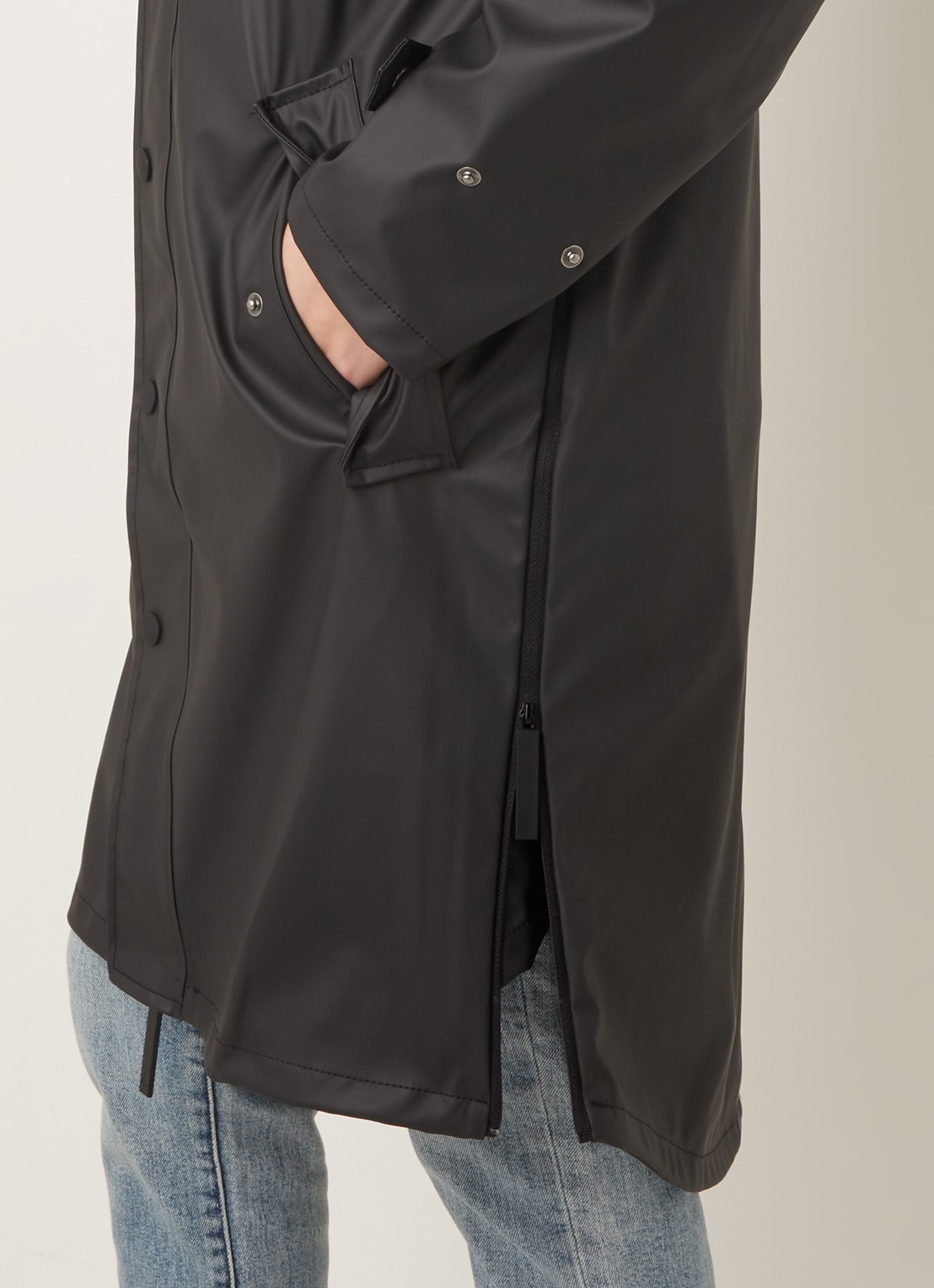 Maium Longline unisex regenjas met capuchon  - detail 5 zwart