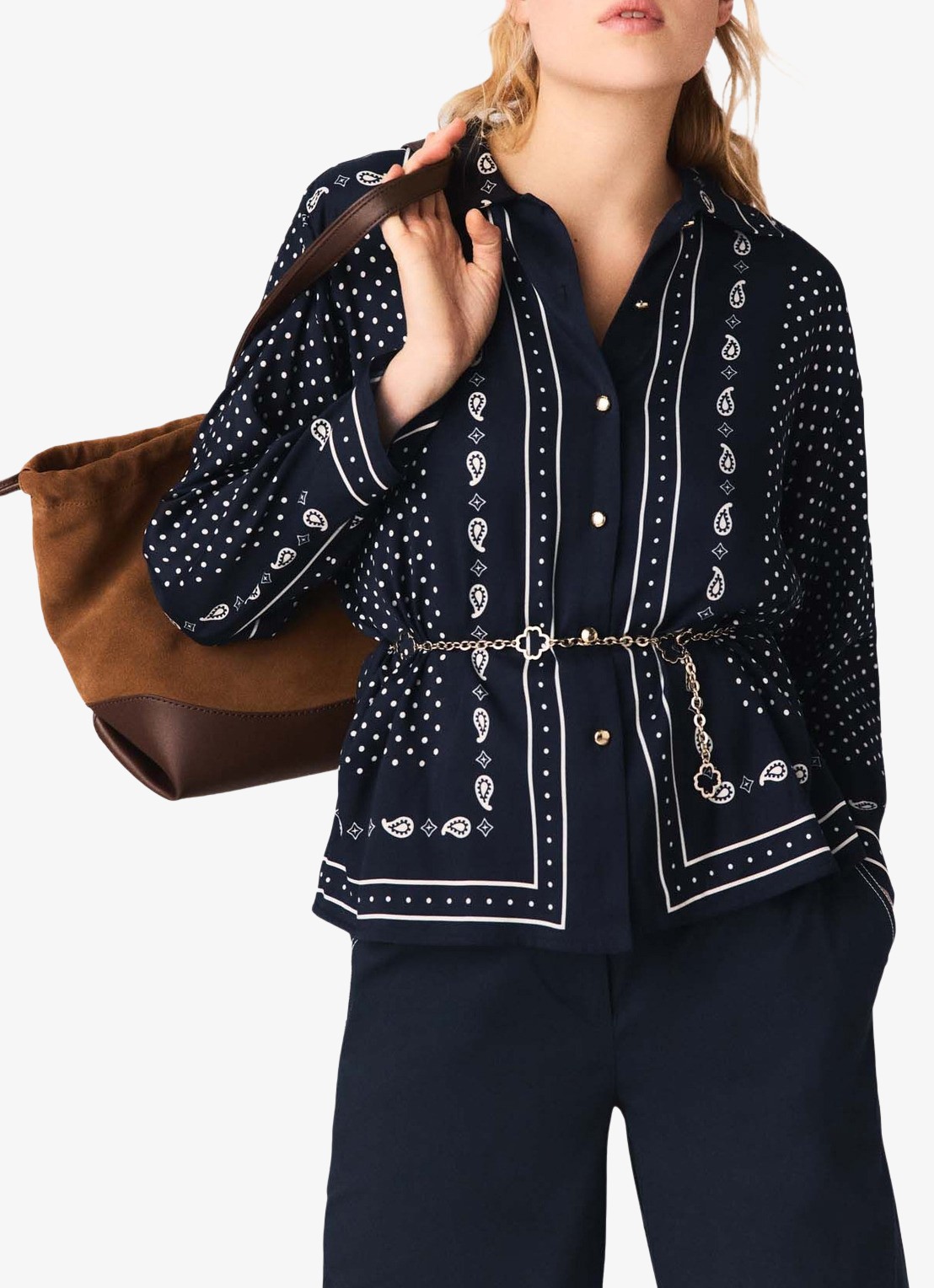 Maje Blouse met stippenprint - detail donkerblauw