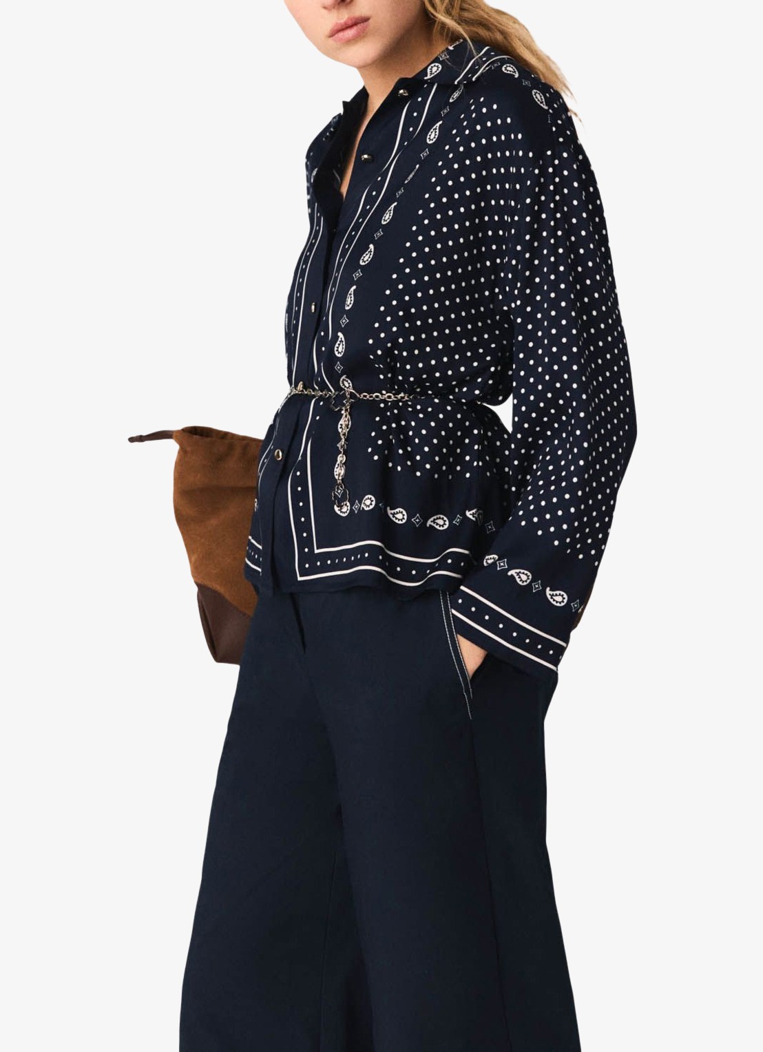 Maje Blouse met stippenprint - detail 2 donkerblauw