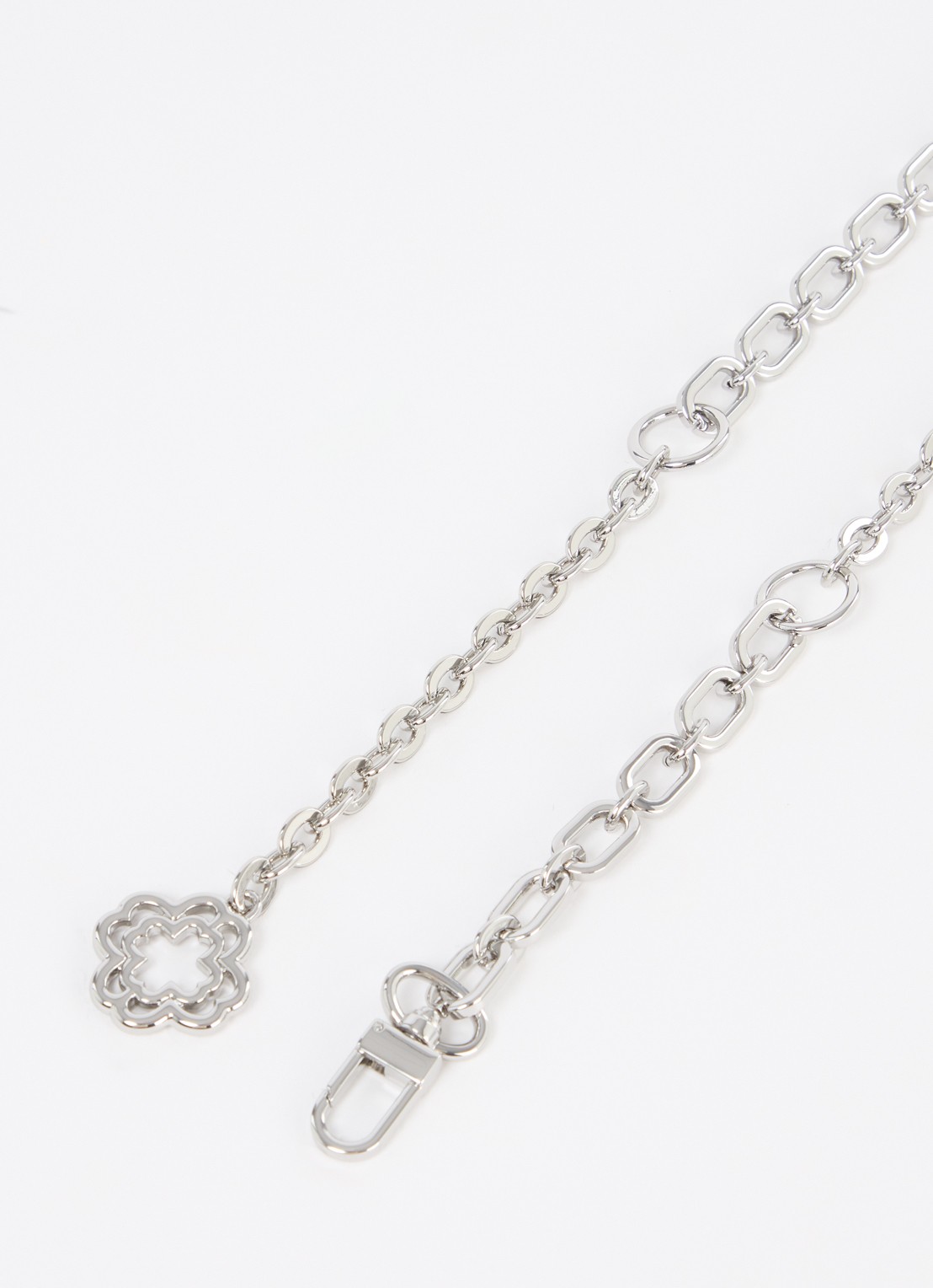 Maje Clover tailleriem met logo - detail 2 zilver