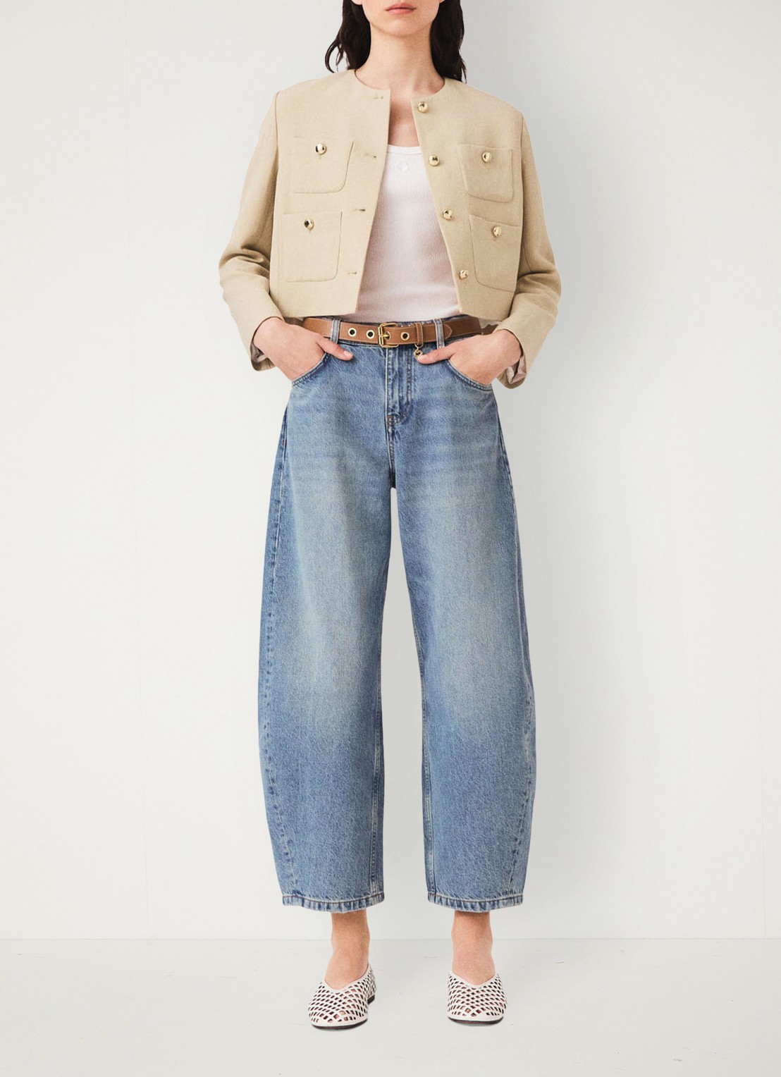 Maje Cropped blazer in linnenblend met opgestikte zakken - voorkant 2 beige
