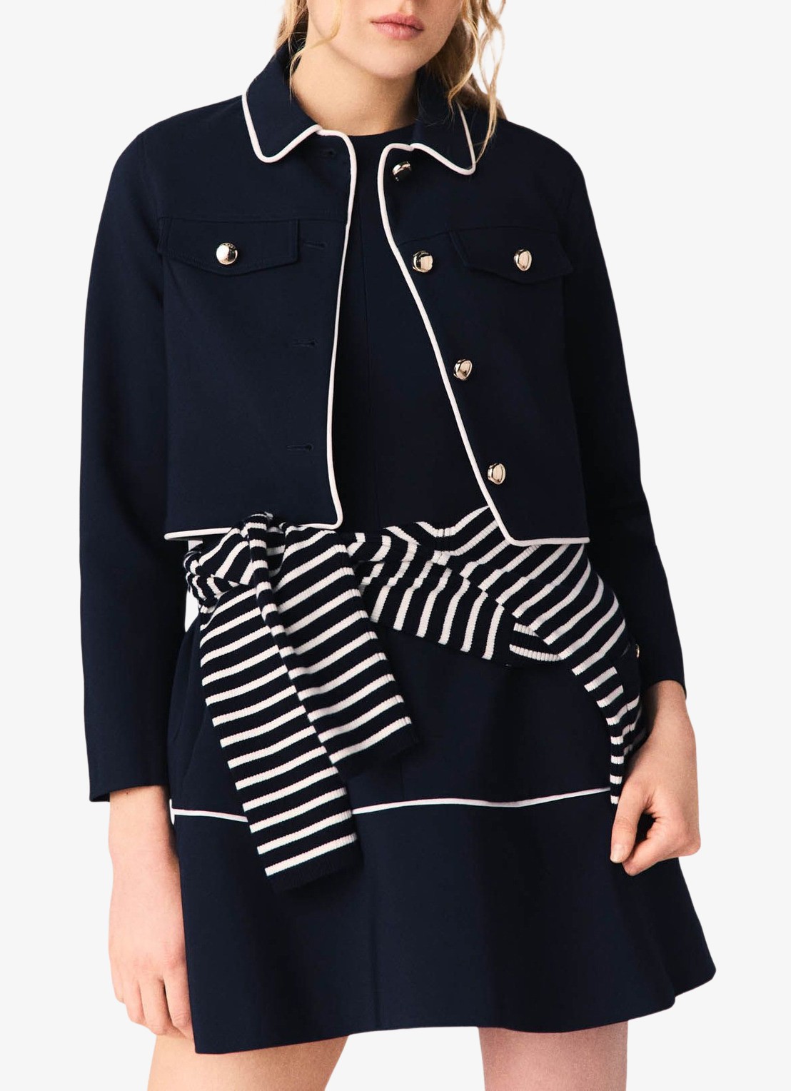 Maje Cropped jack met  borstzakken - detail blauw