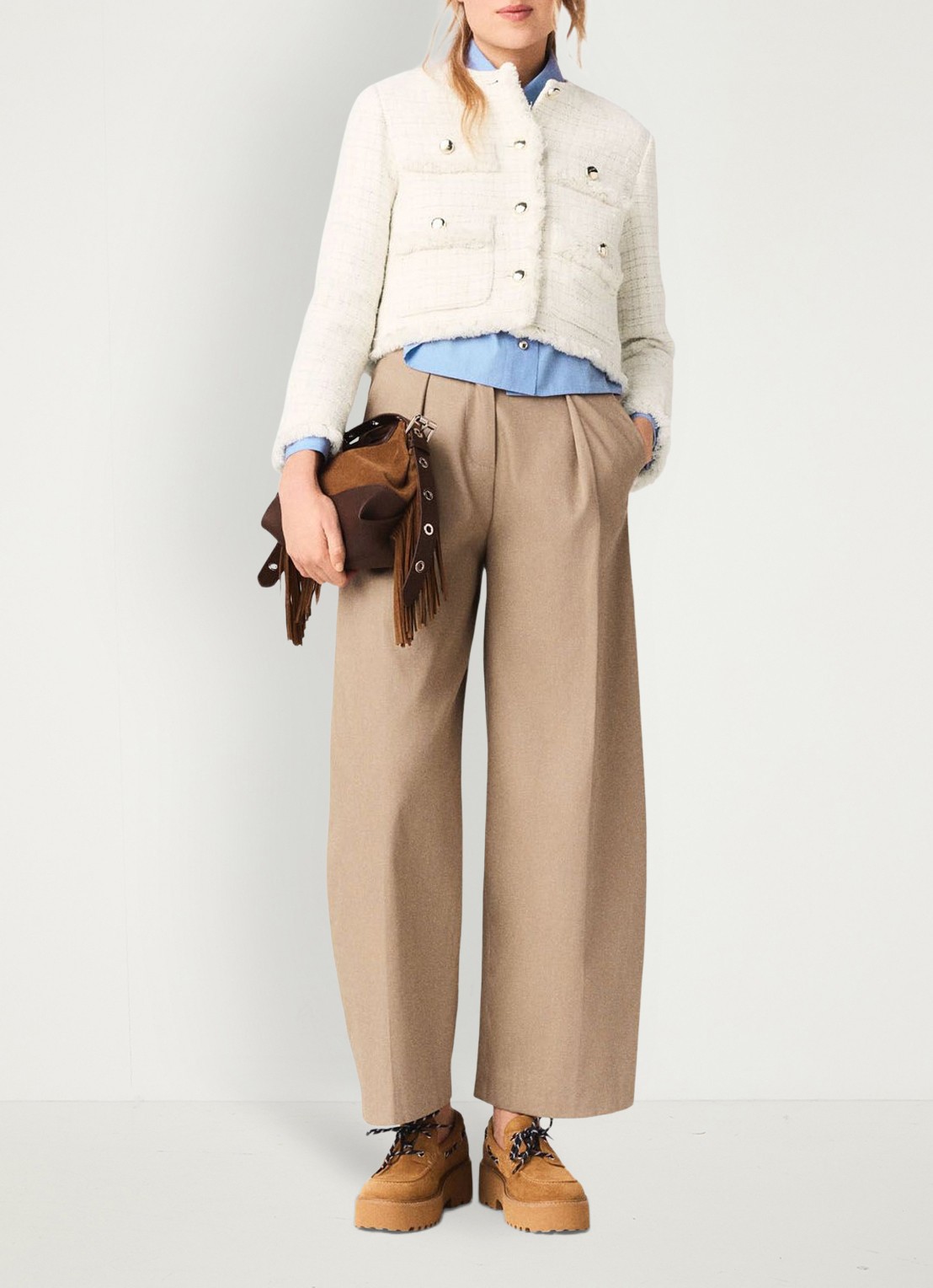 Maje Cropped jack van tweed met opgestikte zakken - voorkant 2 beige