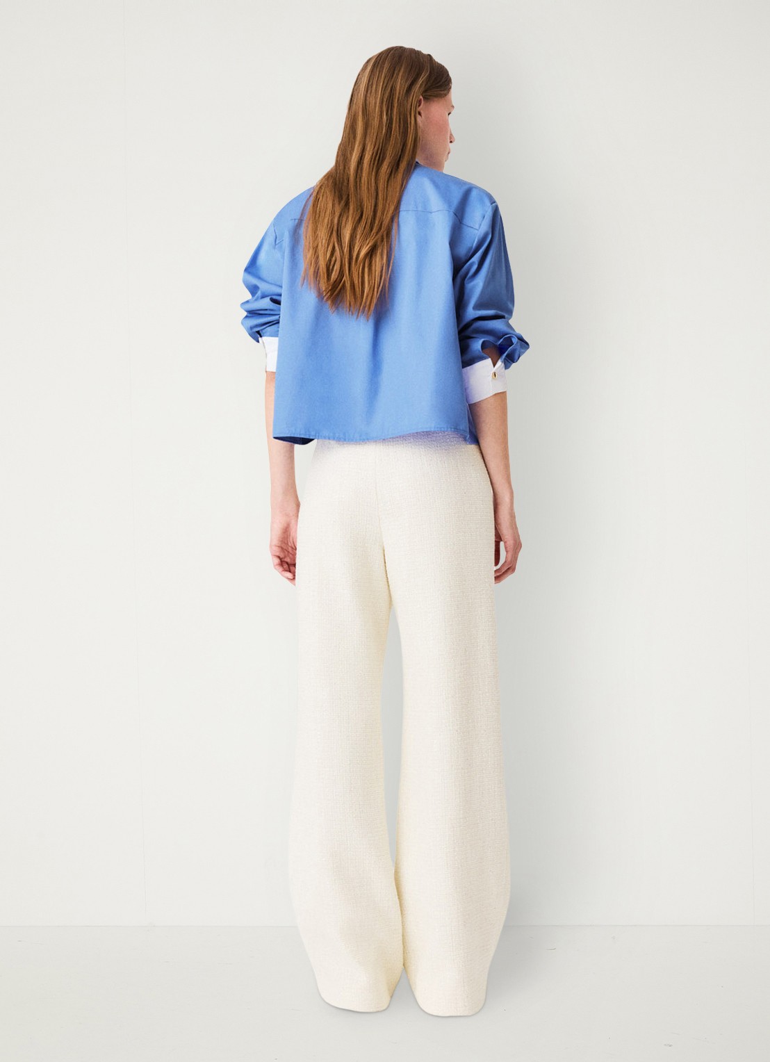 Maje High waist wide fit pantalon van bouclé met opgestikte zakken - achterkant beige