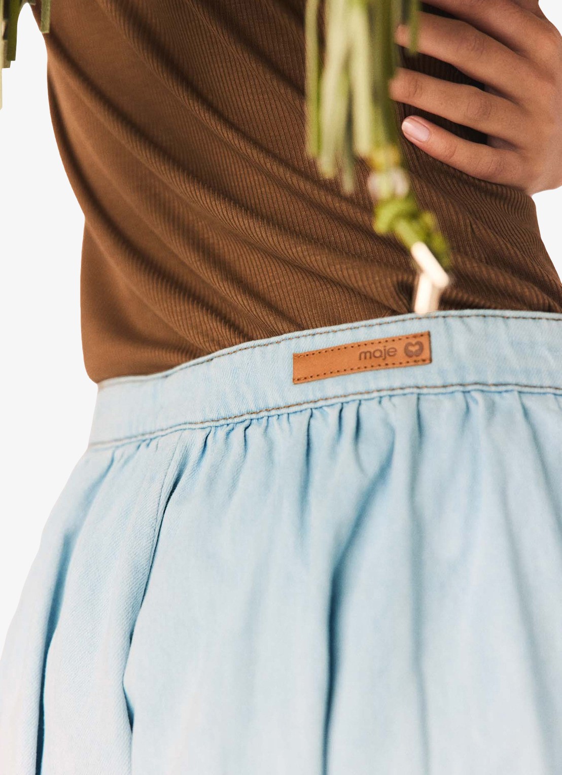 Maje IOU high waist straight fit korte broek met steekzakken - detail 3 lichtblauw