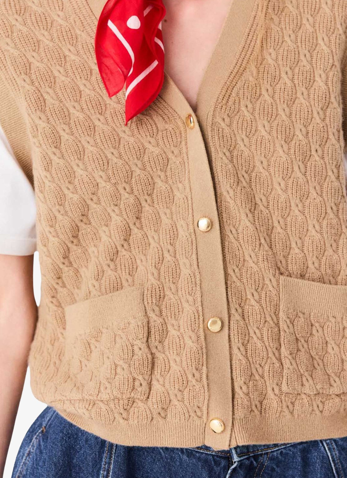 Maje Kabelgebreid gilet in kasjmierblend met opgestikte zakken - detail 6 beige