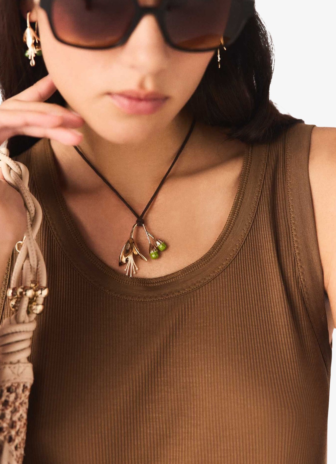 Maje Ketting met zirkonia - voorkant 2 goud
