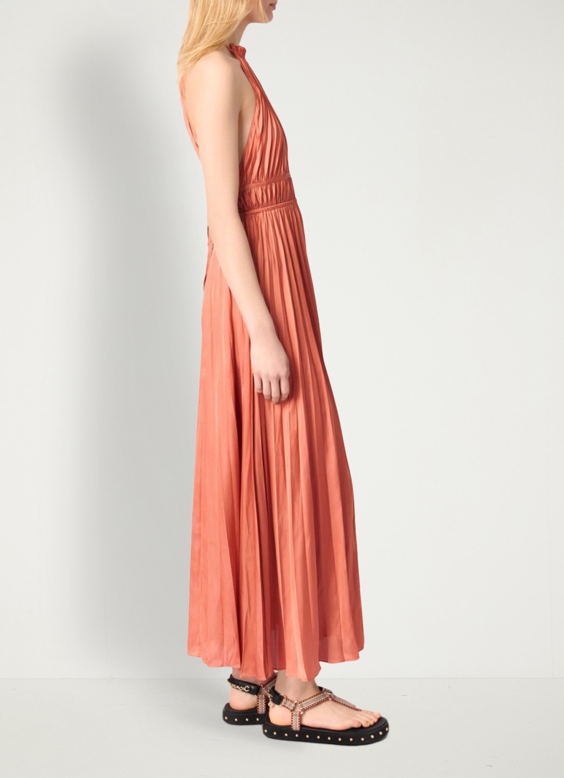 Maje Maxi jurk met plissé - detail 3 zalmroze