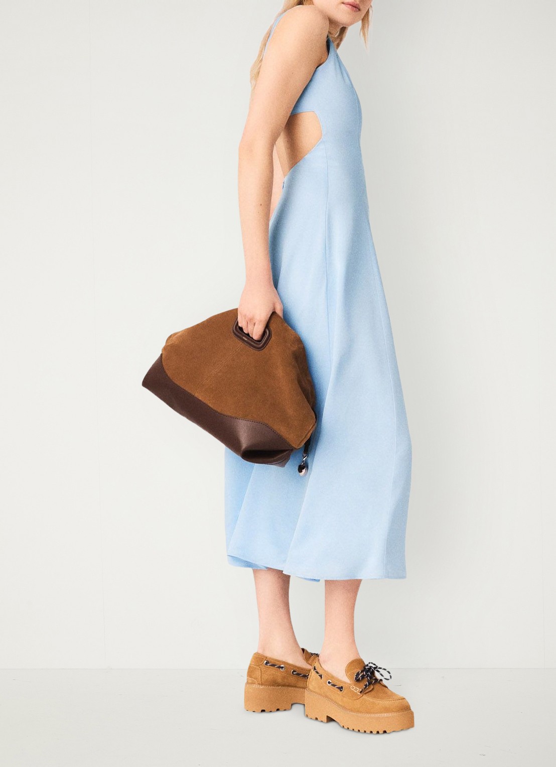 Maje Midi jurk met cut-out detail - detail 4 lichtblauw