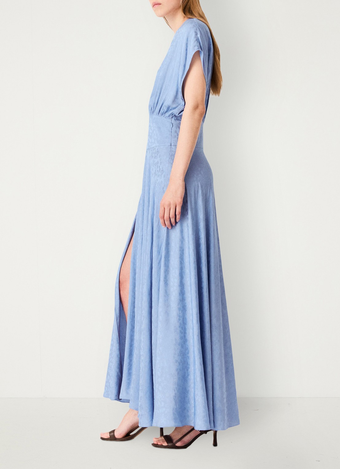 Maje Midi jurk met jacquarddessin - detail 3 light blue / lichtblauw