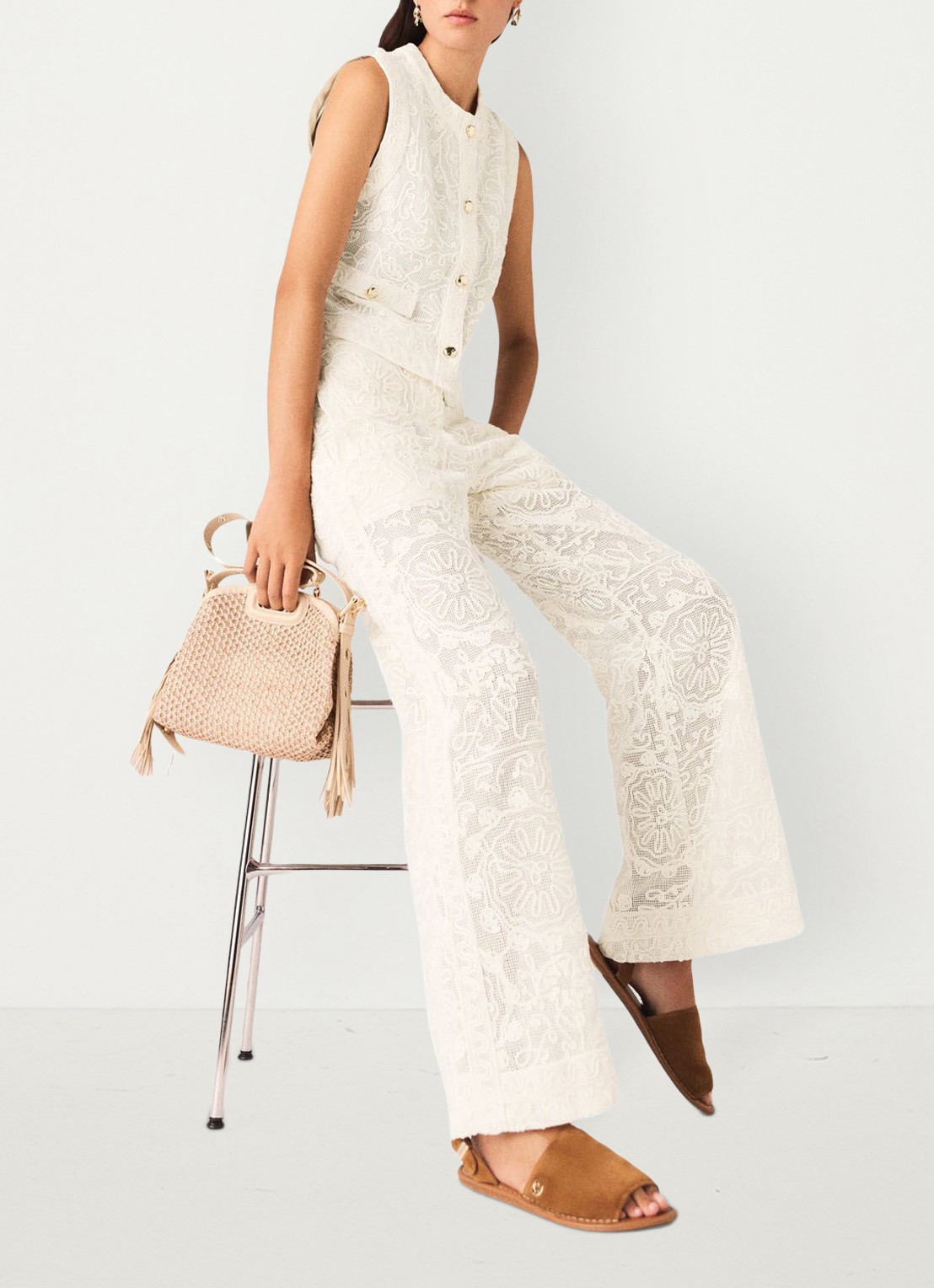 Maje Paros high waist wide fit pantalon met borduring - detail 4 beige