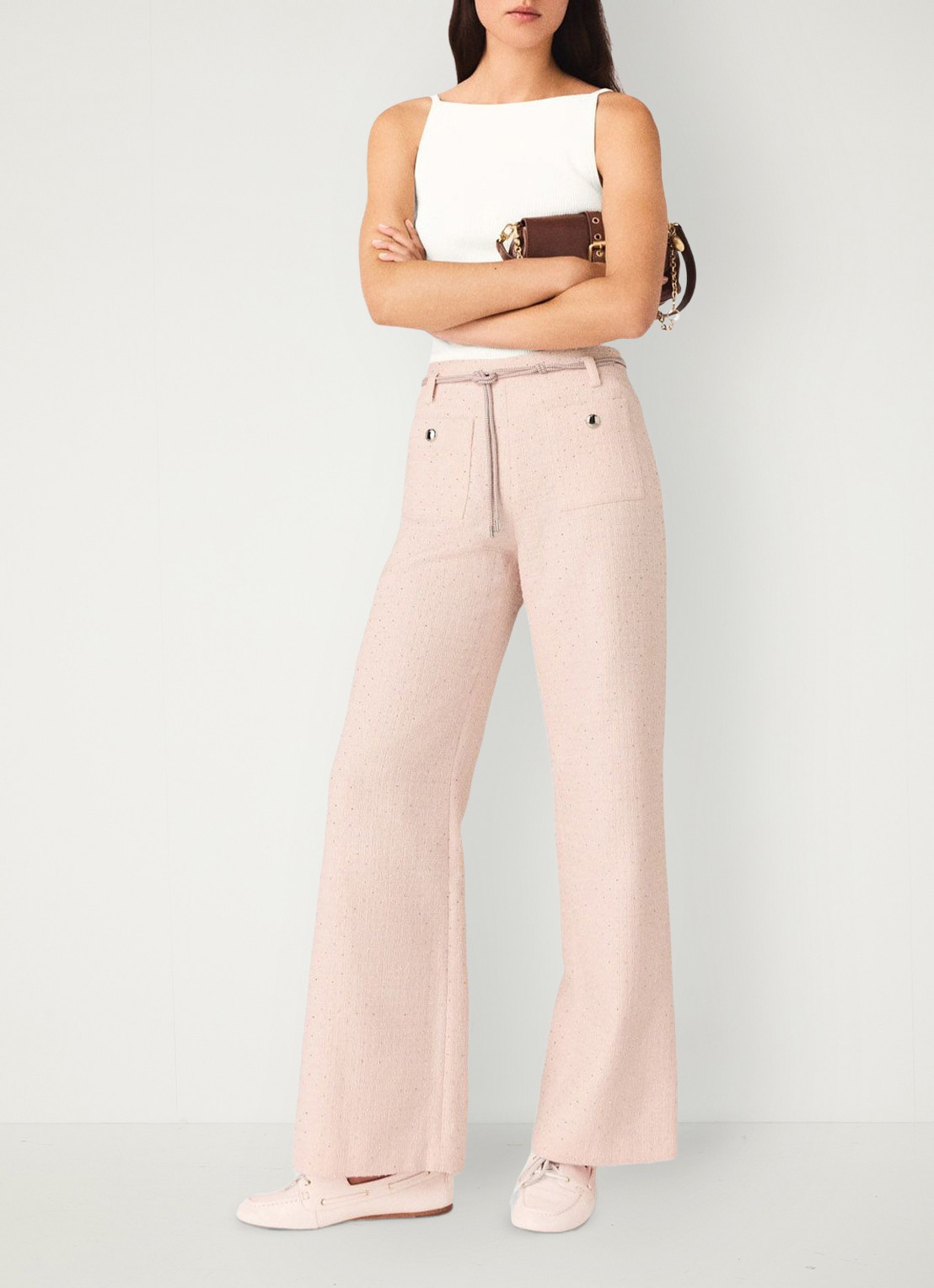 Maje Pillona loose fit broek met strass en opgestikte zakken - detail 3 lichtroze