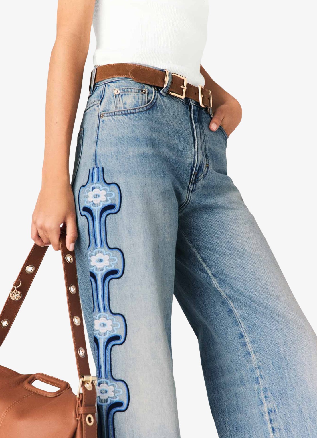 Maje Pintbrode high waist loose fit jeans met broduring - detail 3 indigo