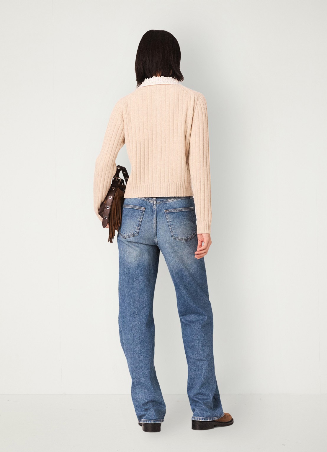 Maje Ribgebreid vest in wolblend met afneembare kraag - achterkant beige