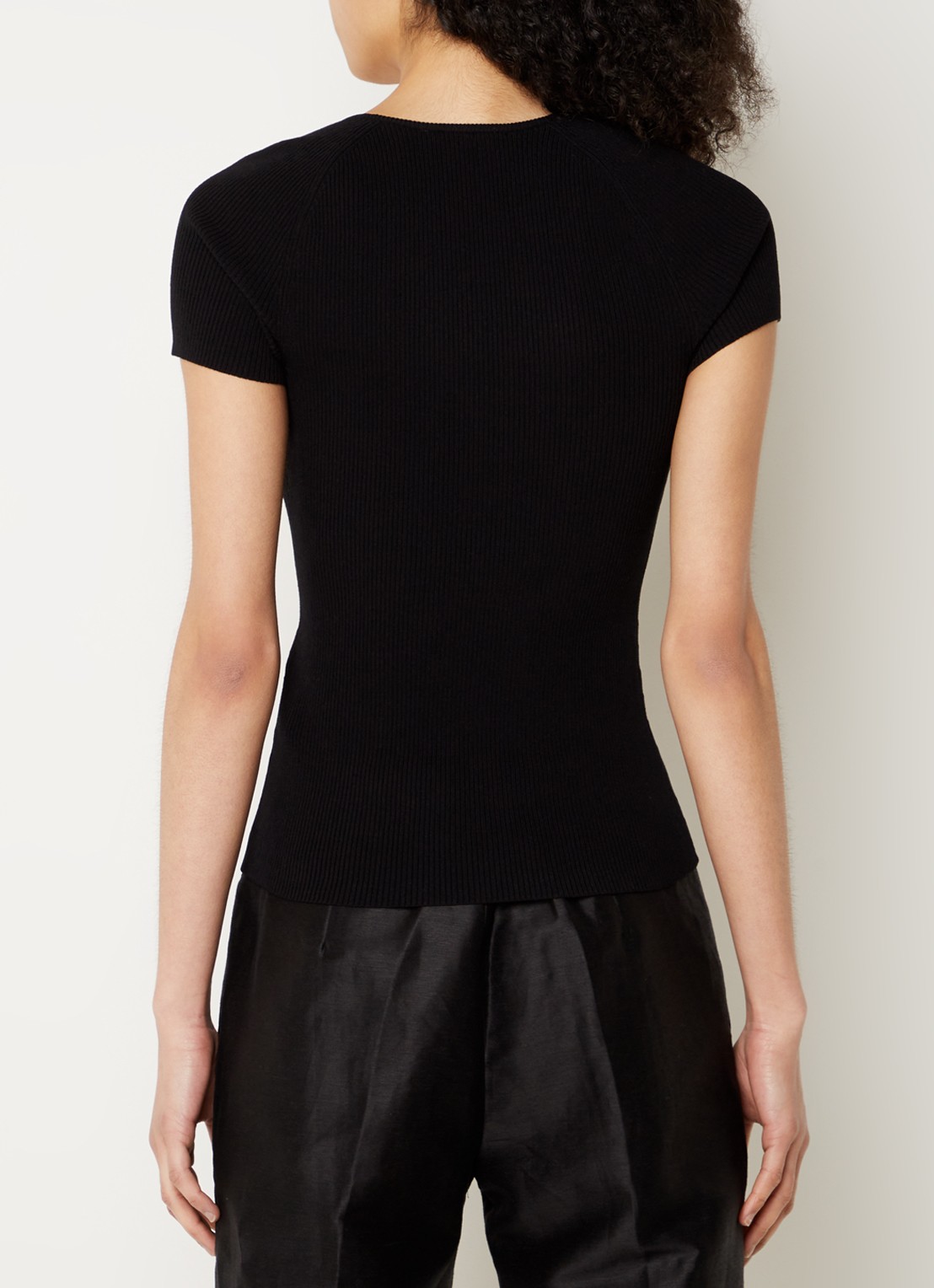 Maje Ribgebreide top met stretch - achterkant zwart