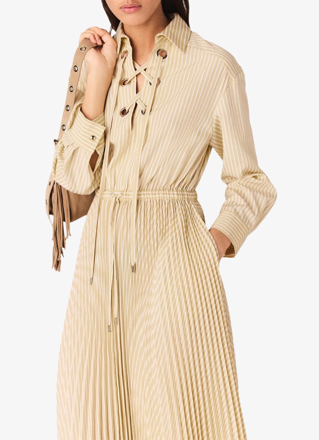 Maje Rossima maxi jurk met plooien en streepprint - detail geel