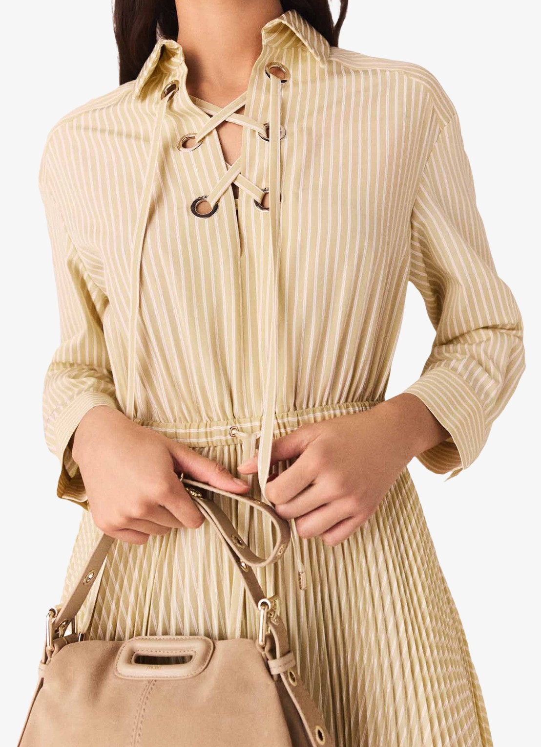Maje Rossima maxi jurk met plooien en streepprint - detail 3 geel