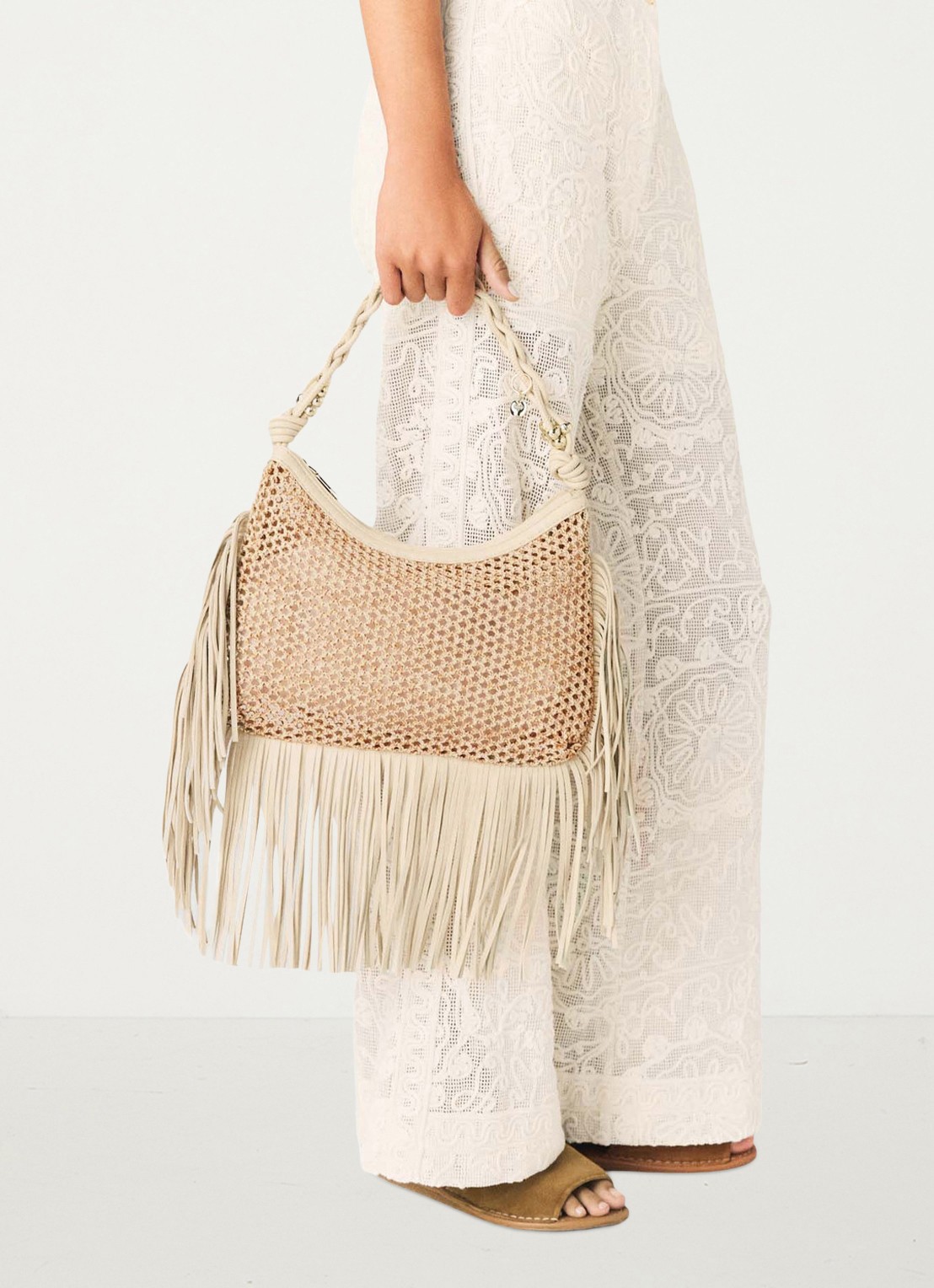 Maje Schoudertas met franjes - voorkant 7 beige