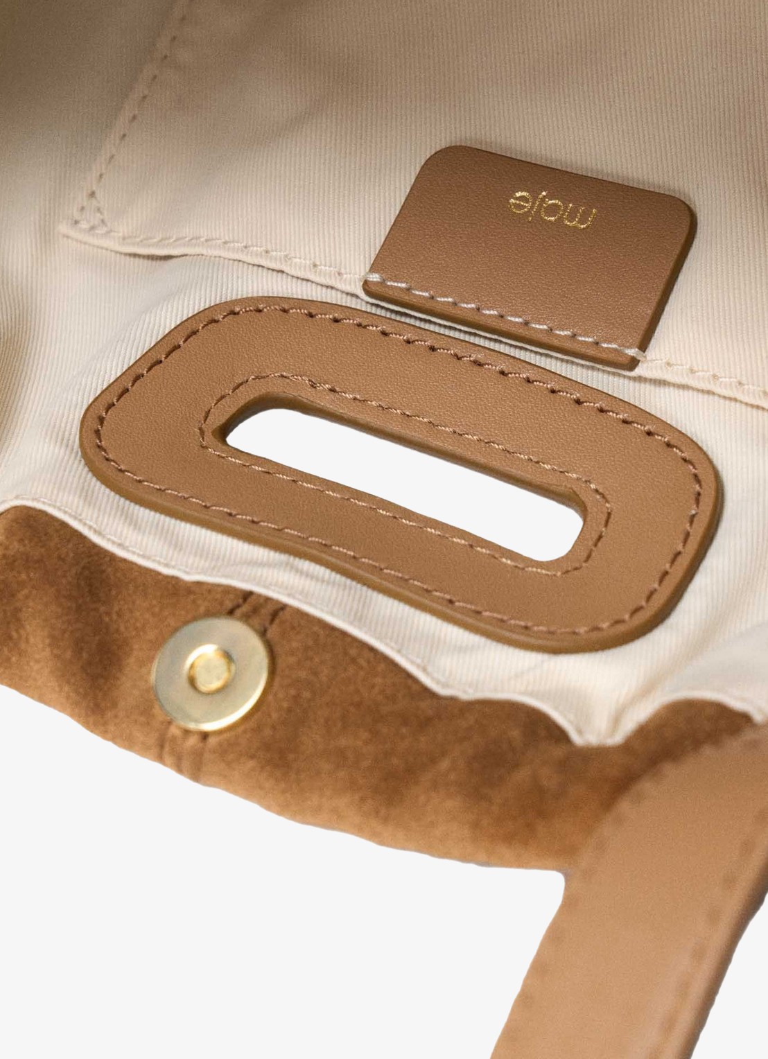 Maje Schoudertas met hanger - detail 6 camel