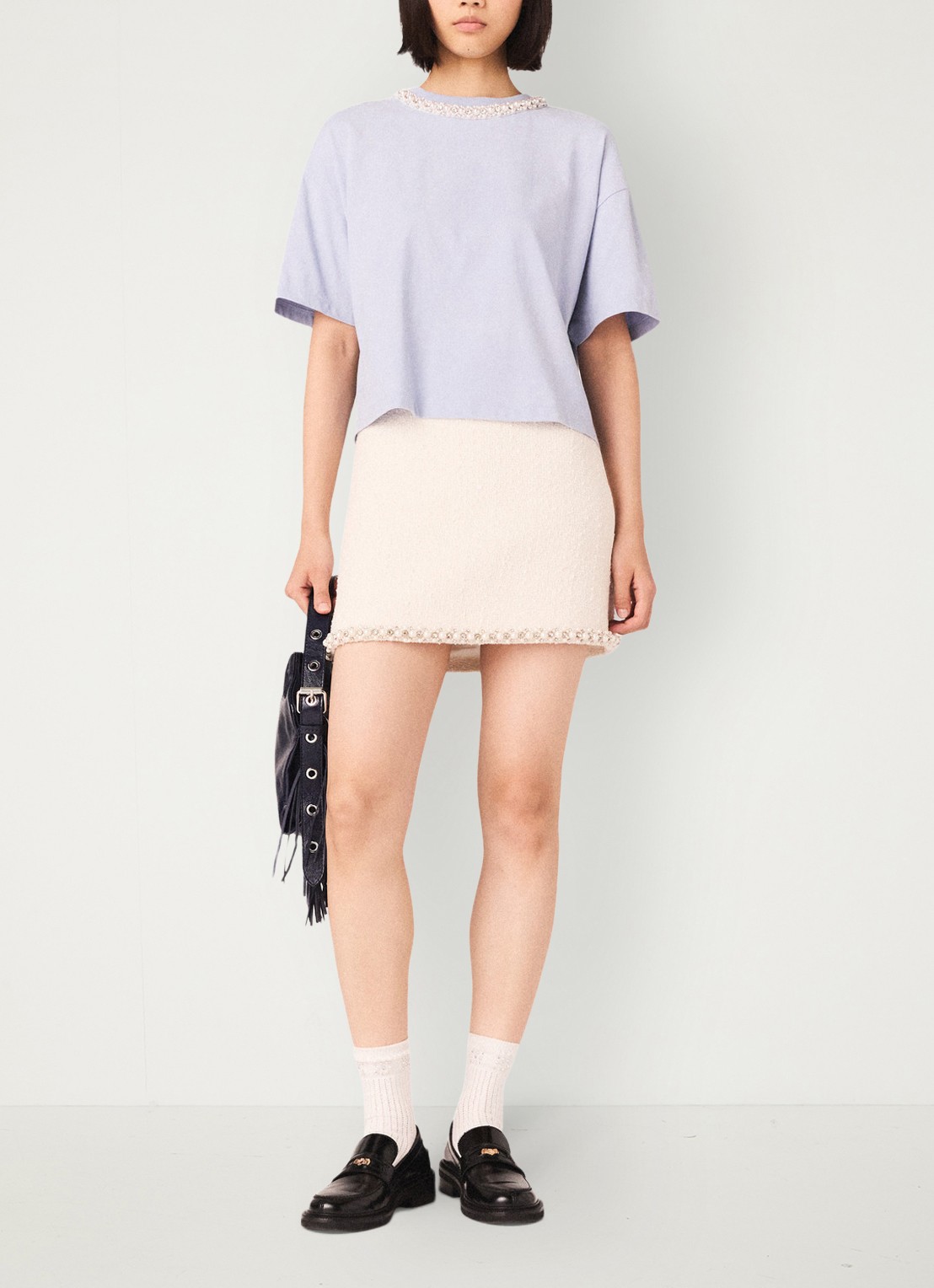 Maje T-shirt met kettingdetail - voorkant 2 lichtblauw