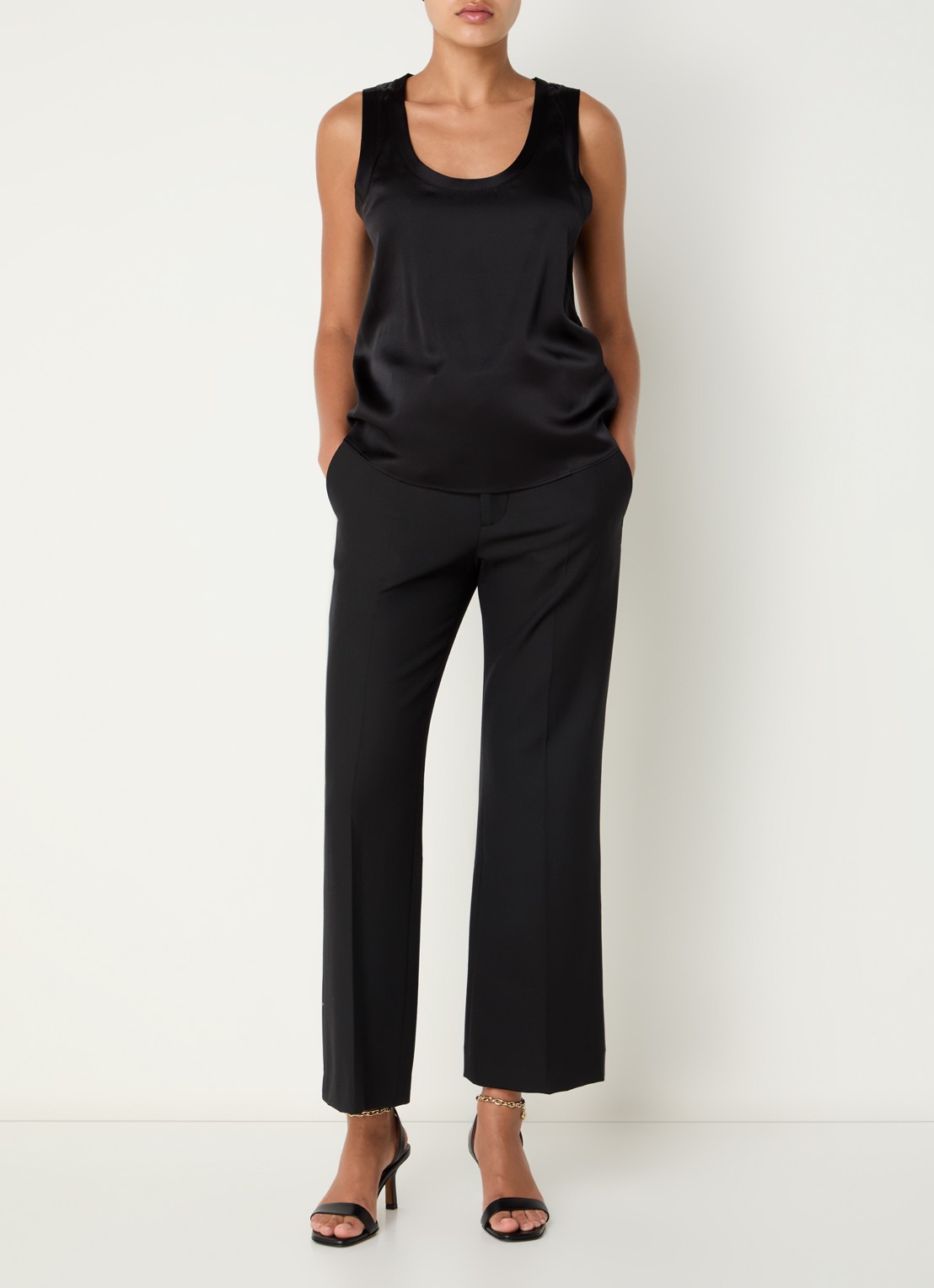 Maje Tanktop in zijdeblend met glanzende finish - voorkant 2 zwart