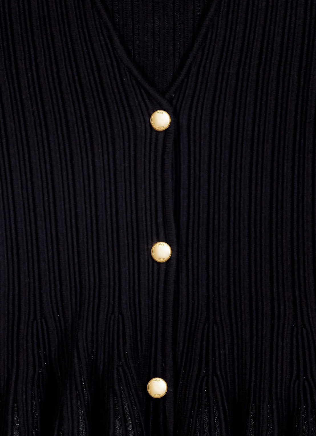 Maje Top met ribstructuur en V-hals - detail jeans