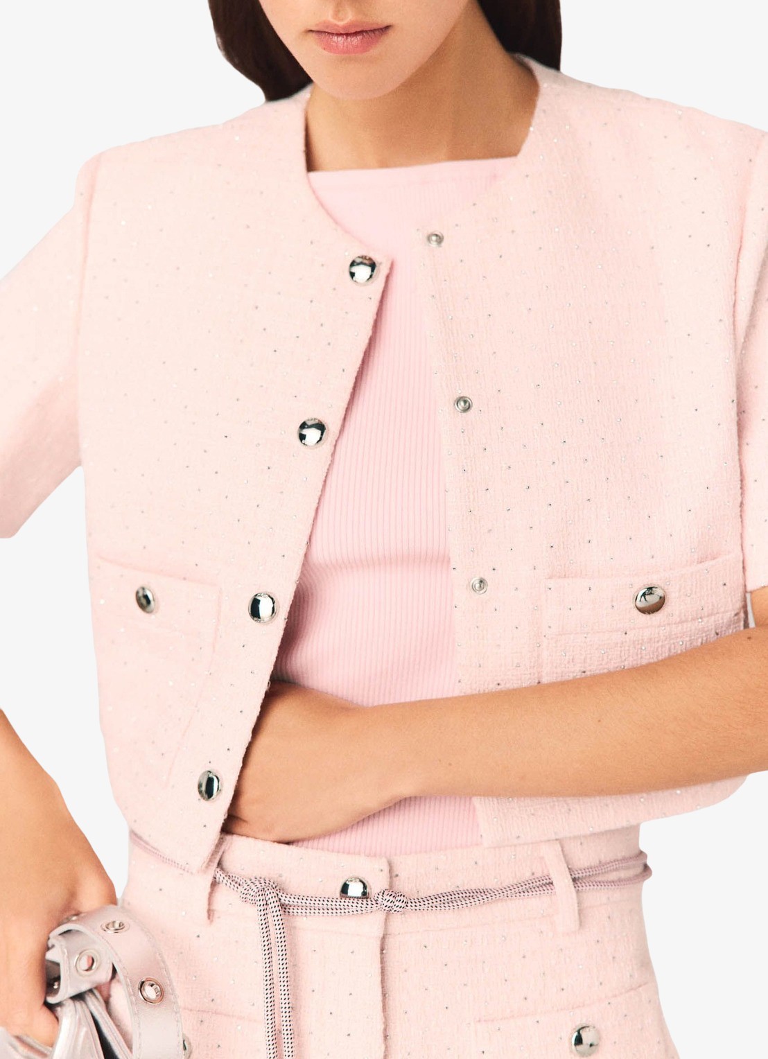 Maje Victorina cropped blazer met strass - detail 4 lichtroze