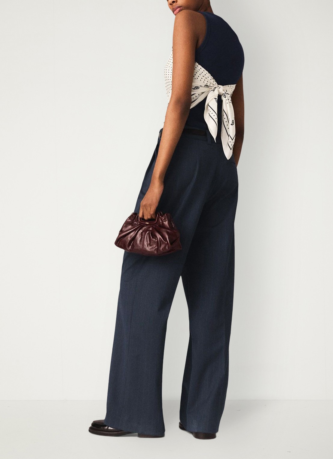 Maje Wide fit pantalon in wolblend met krijtstreep - achterkant donkerblauw