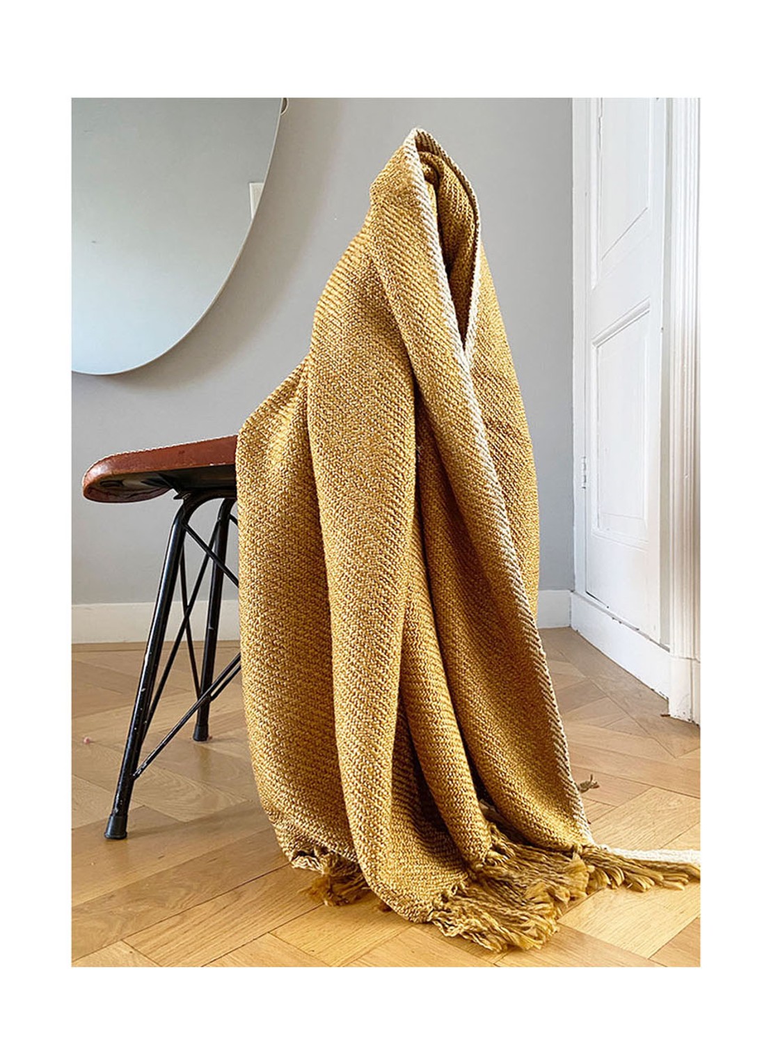 Malagoon Honey plaid in wolblend 125 x 150 cm - voorkant 4 okergeel
